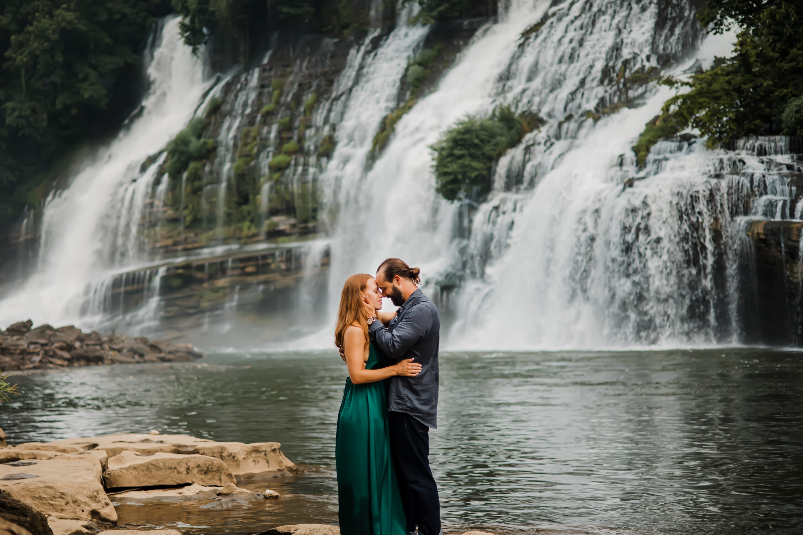 williamsburg engagement photographer couples pictures sarah miller the branding boutique